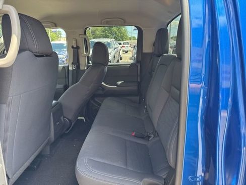 Used 2024 Nissan Frontier SV RWD image 20