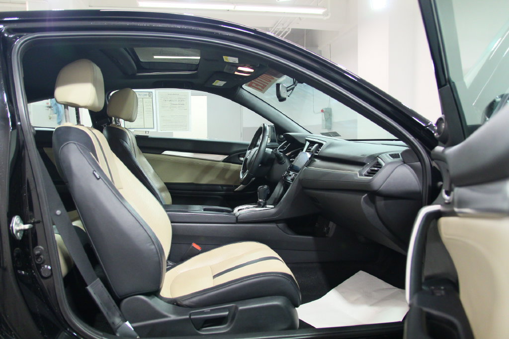 Used 2018 Honda Civic EX-L image 19