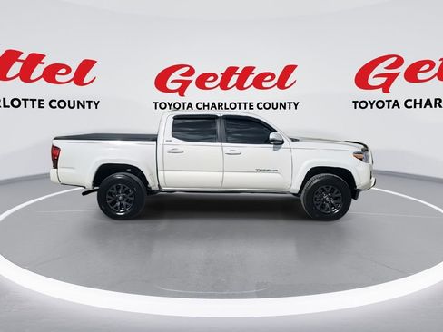 Certified 2022 Toyota Tacoma TRD Off-Road image 9