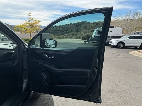 Used 2025 Subaru Outback Premium AWD/4WD image 22