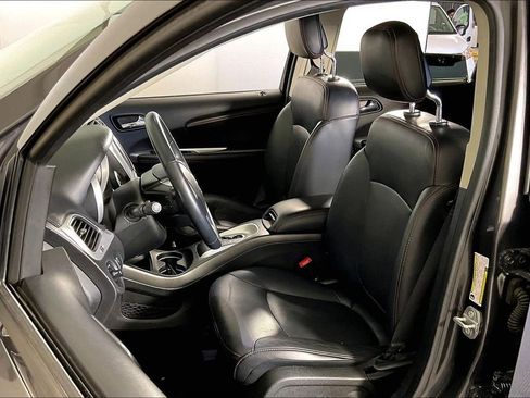 Used 2018 Dodge Journey GT image 35