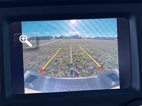 Used 2020 Jeep Gladiator Sport image 16