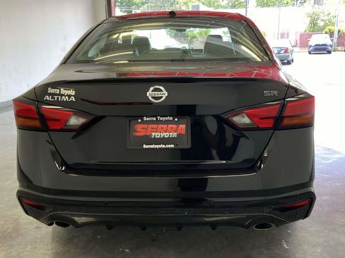 Used 2021 Nissan Altima 2.5 SR FWD image 4