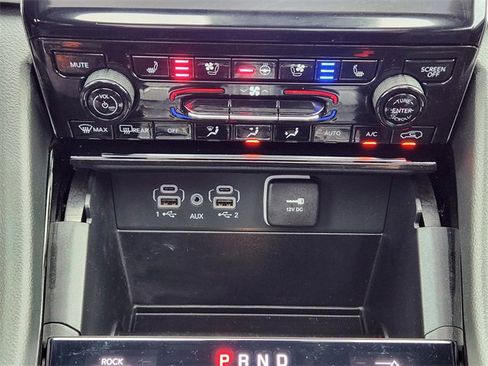 Certified 2025 Jeep Grand Cherokee L Summit w/ Obsidian Package image 18