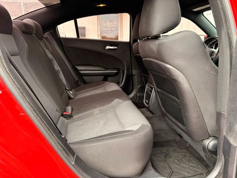 Used 2016 Dodge Charger R/T RWD image 10