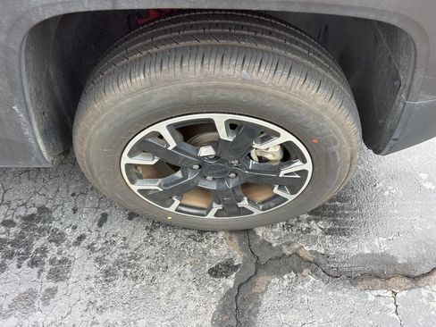 Used 2023 Jeep Renegade Trailhawk image 2