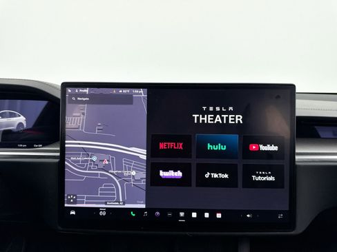 Used 2022 Tesla Model X Plaid AWD/4WD image 30