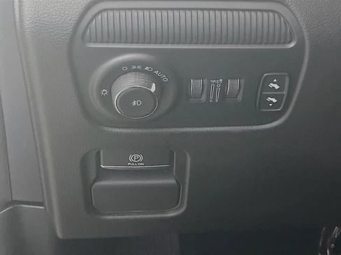 Used 2024 Jeep Wagoneer L 4WD image 11