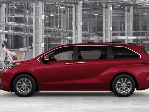 New 2026 Toyota Sienna XLE FWD image 6
