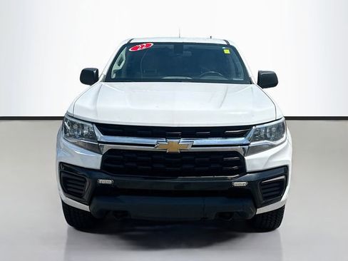 Used 2022 Chevrolet Colorado W/T w/ WT Convenience Package AWD/4WD image 4