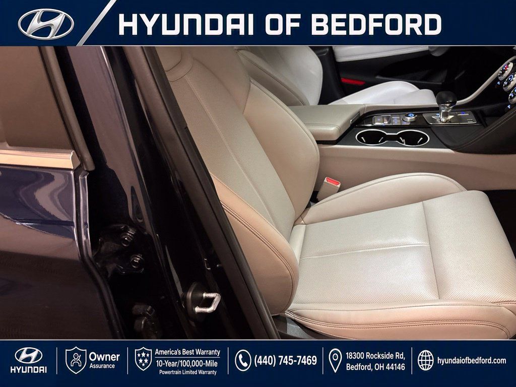Used 2023 Genesis G70 2.0T AWD/4WD image 25