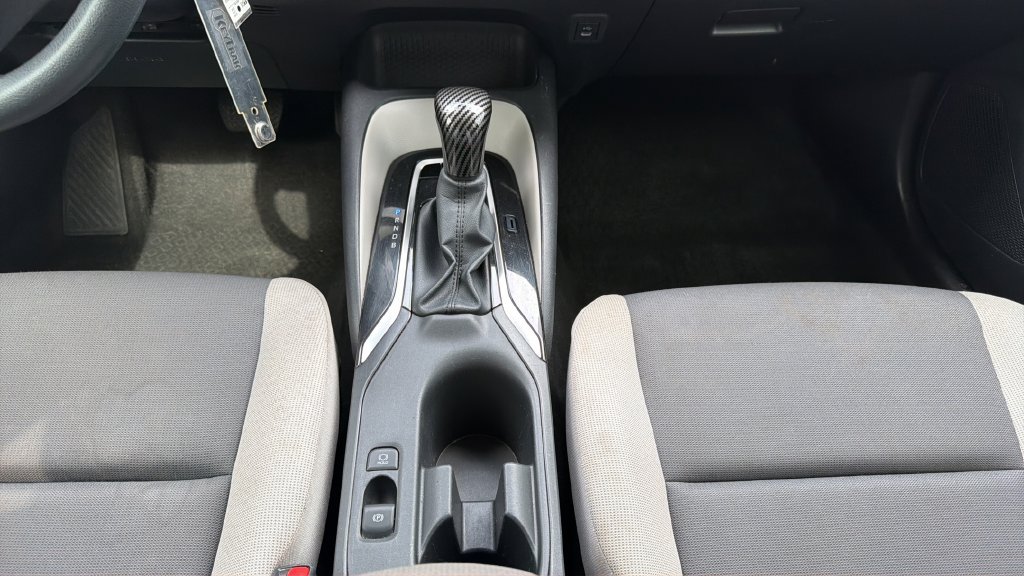 Used 2025 Toyota Corolla LE FWD image 20