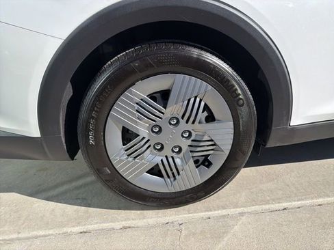 Certified 2025 Kia K4 LX image 15