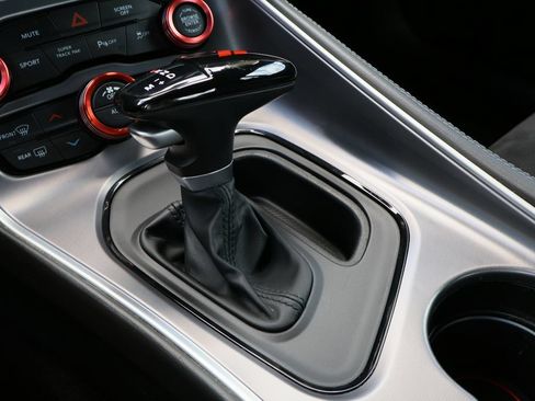 Used 2019 Dodge Challenger GT w/ Plus Package RWD image 17