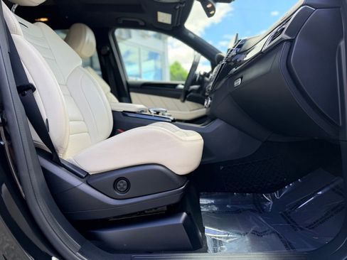 Used 2016 Mercedes-Benz GLE 63 AMG 4MATIC image 21