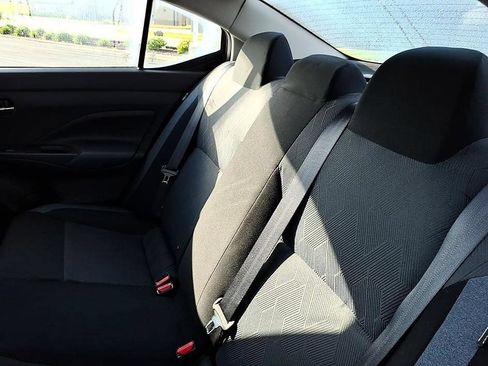 Used 2025 Nissan Versa SV FWD image 17