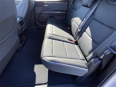 New 2026 GMC Sierra EV Elevation w/ LPO, Elevation Dark Package image 20