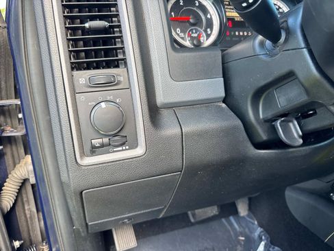 Used 2018 RAM 2500 Tradesman w/ Chrome Appearance Group AWD/4WD image 32