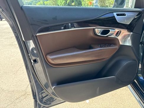 Used 2018 Volvo XC90 T8 Inscription AWD/4WD image 16
