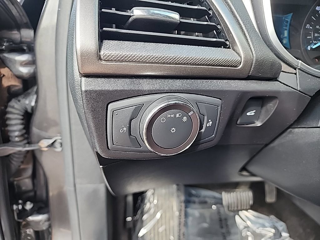 Used 2018 Ford Fusion S FWD image 12