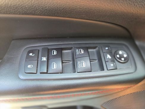 Used 2020 Jeep Grand Cherokee Trailhawk w/ Trailhawk Luxury Group AWD/4WD image 29