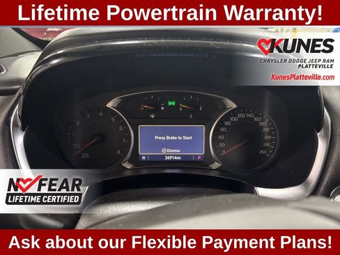 Used 2023 Chevrolet Traverse LT image 24