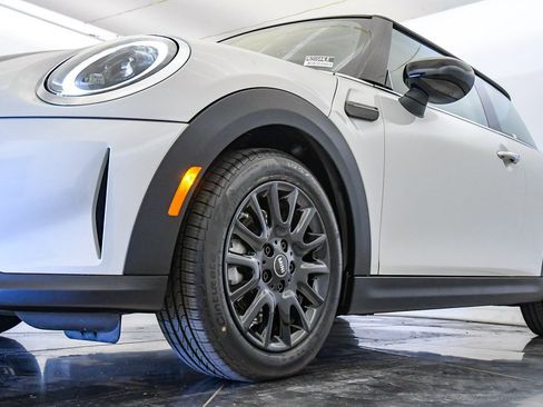 Certified 2023 MINI Cooper 2-Door Hardtop image 10