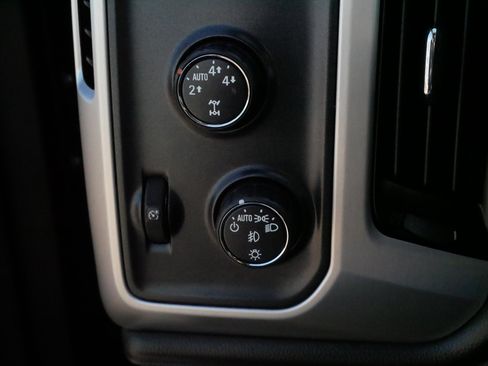 Used 2015 GMC Sierra 1500 SLT w/ SLT Crew Cab Value Package image 26