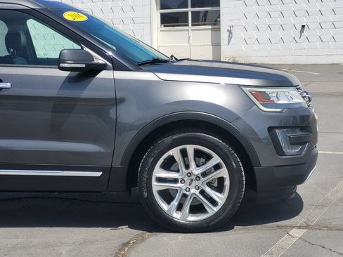 Used 2016 Ford Explorer Limited AWD/4WD image 8