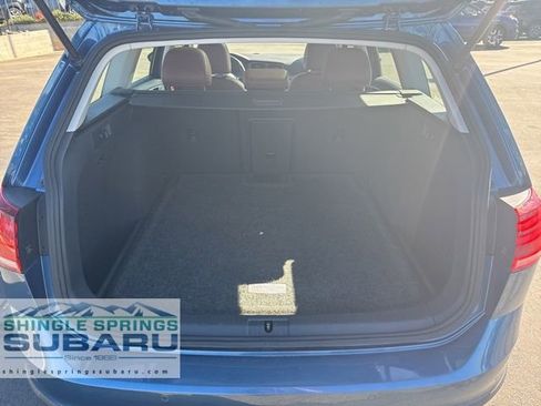 Used 2018 Volkswagen Golf Alltrack SEL image 16