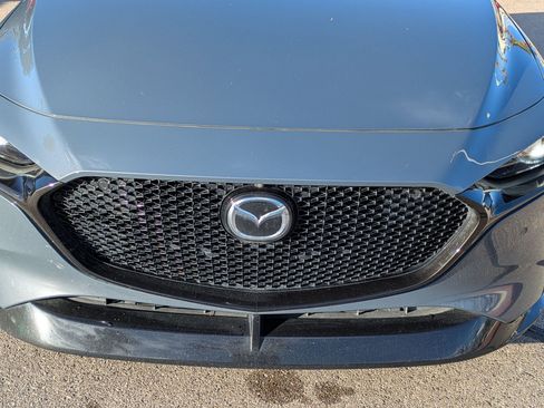 Used 2021 MAZDA MAZDA3 Hatchback w/Premium Plus Pkg image 9