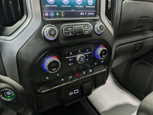 Used 2021 GMC Sierra 1500 Elevation image 24