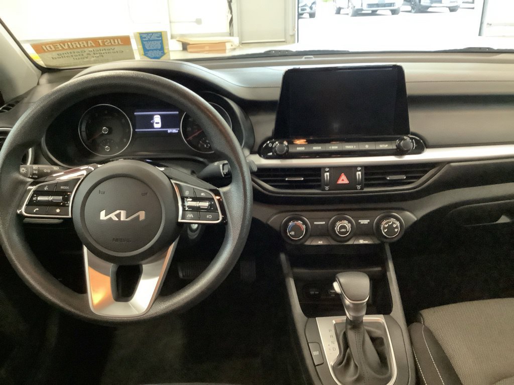 Used 2023 Kia Forte LXS FWD image 6