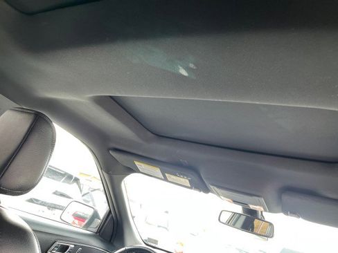 Used 2018 Ford Explorer XLT w/ Equipment Group 202A image 16