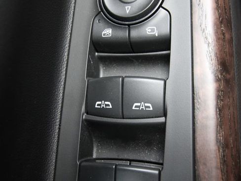 Used 2023 GMC Acadia Denali w/ Denali Ultimate Package AWD/4WD image 26