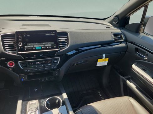 New 2026 Honda Ridgeline Black Edition image 17