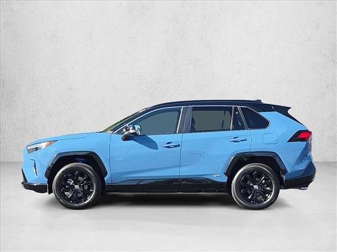 Used 2023 Toyota RAV4 XSE AWD/4WD image 9