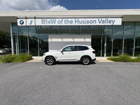 Used 2024 BMW X3 xDrive30i w/ Premium Package AWD/4WD image 1