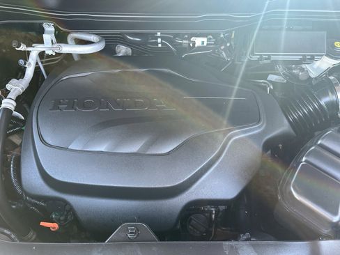 Used 2022 Honda Pilot Sport image 31