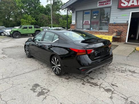 Used 2019 Nissan Altima 2.0 SR image 3