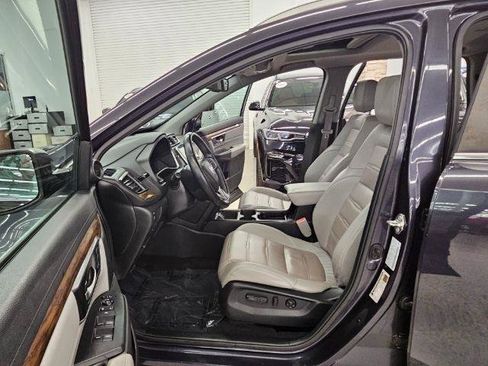 Used 2017 Honda CR-V Touring image 30