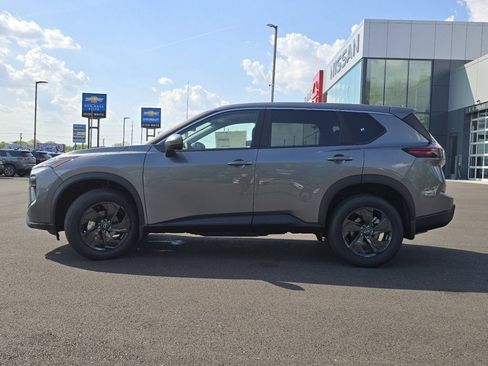 New 2026 Nissan Rogue SV w/ Cold Weather Package AWD/4WD image 13