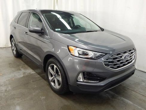 Used 2021 Ford Edge SEL w/ Convenience Package AWD/4WD image 2