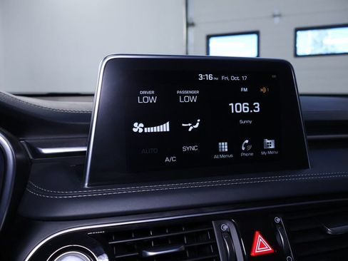 Used 2020 Genesis G70 2.0T w/ Elite Package image 31