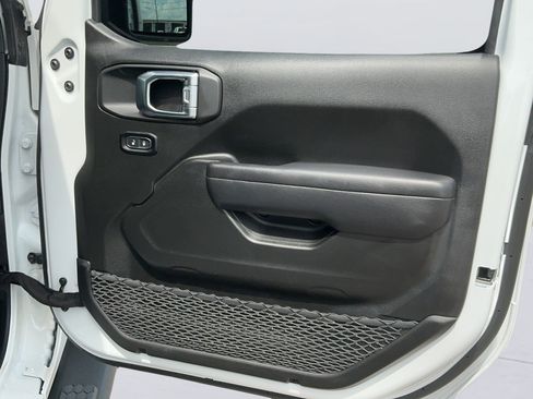 Certified 2025 Jeep Wrangler Unlimited Sport AWD/4WD image 10