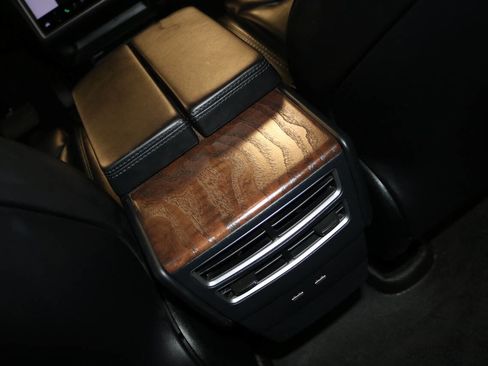 Used 2020 Tesla Model X image 74