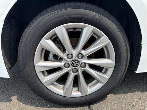 Used 2025 Toyota Corolla LE w/ LE Premium Package AWD/4WD image 33