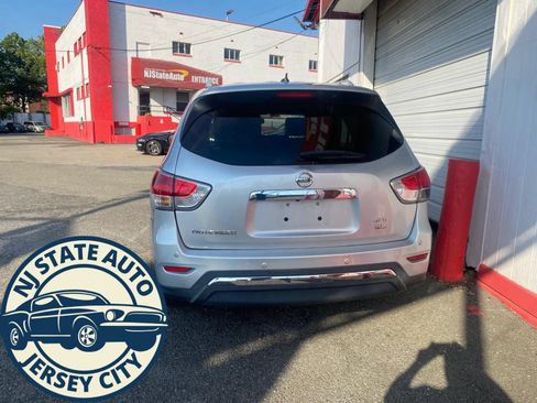 Used 2013 Nissan Pathfinder SL AWD/4WD image 8