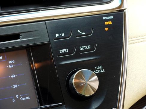 Used 2013 Toyota Avalon XLE image 52