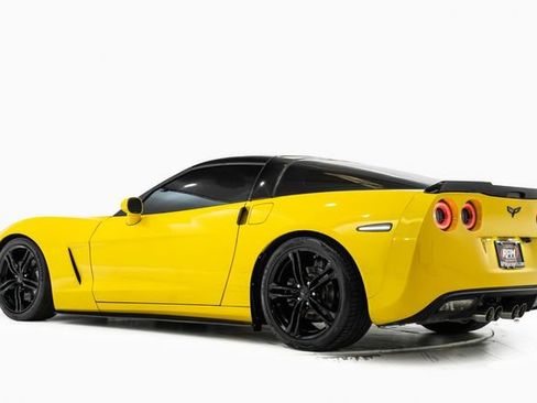 Used 2013 Chevrolet Corvette Coupe w/ 3LT Preferred Equipment Group RWD image 10
